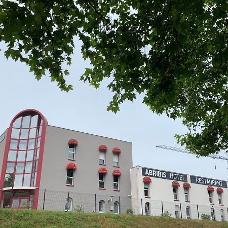 L'Abribis Hotel Firminy Bagian luar foto