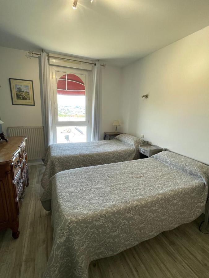L'Abribis Hotel Firminy Bagian luar foto